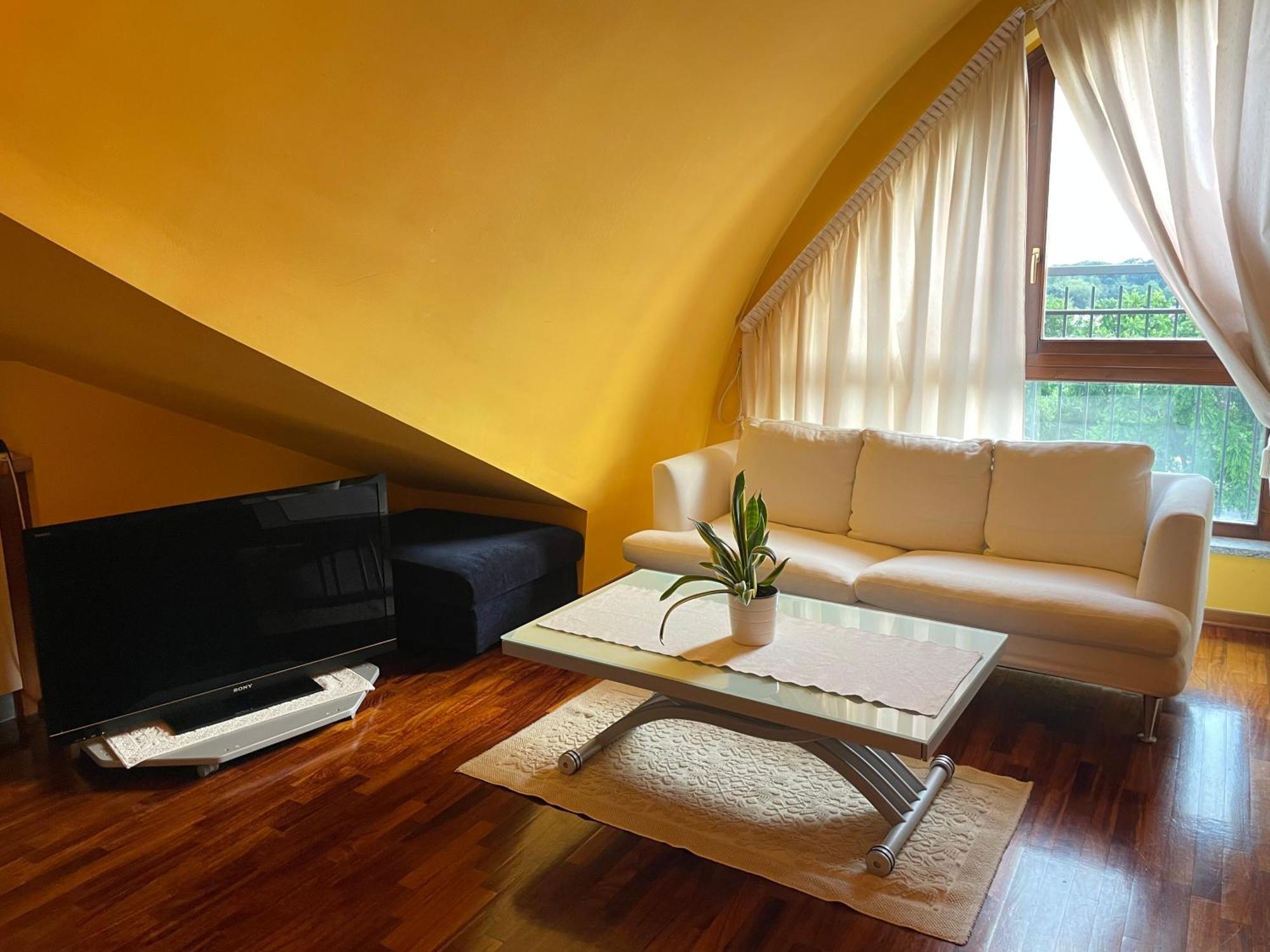 Apartamento Top-Floor Malpensa Gallarate Mxp-Airport Exterior foto